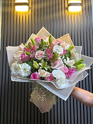 PEMBE L�LYUM BUKET� 